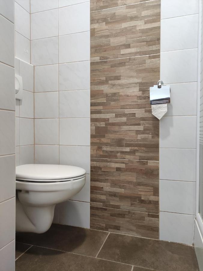 Nagytarcsa Szilas Park Motel מראה חיצוני תמונה